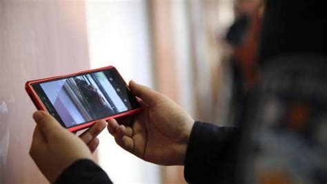 Video dan Foto Asusila yang Diduga Diperankan Pelajar SMK .